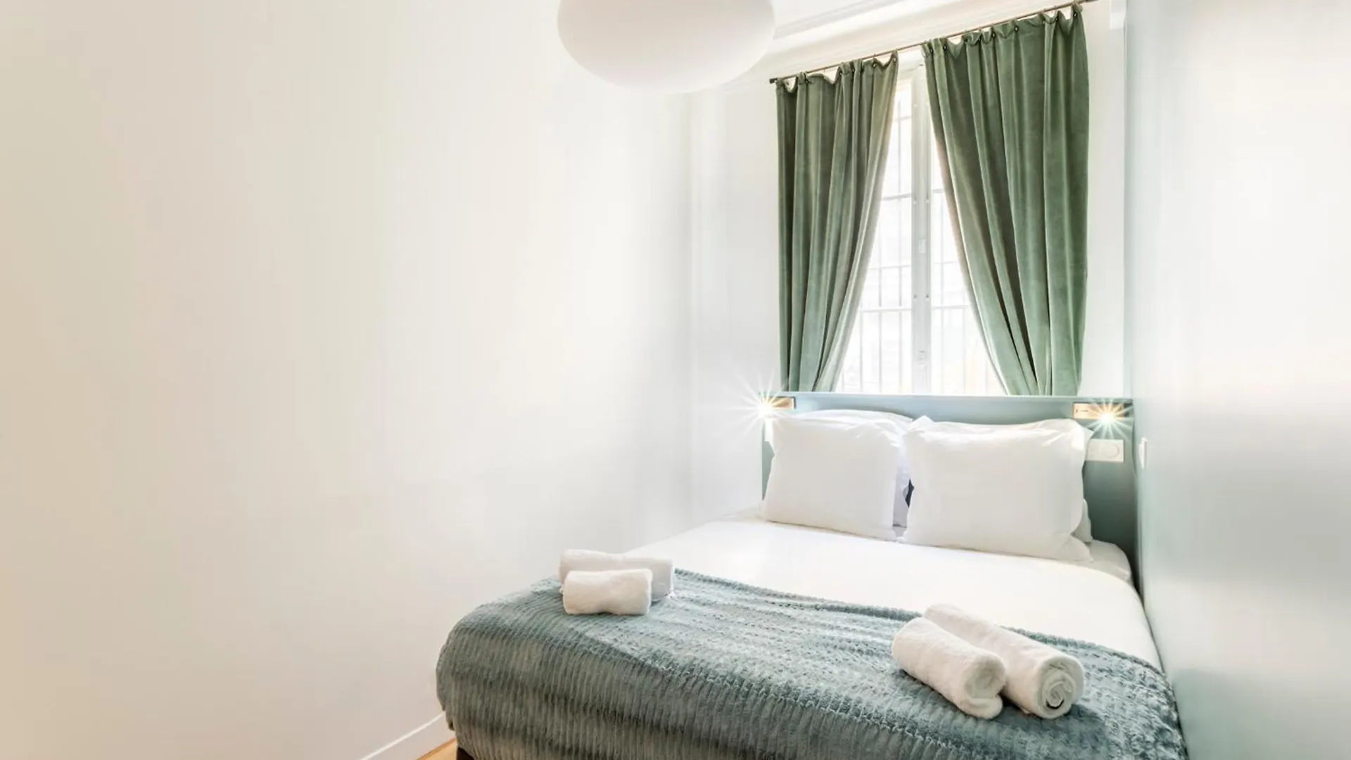 Lincoln Champs-elysees Apartment Paris